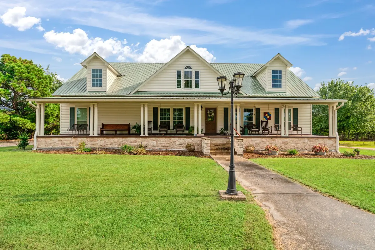 6150 Old Clarksville Road, Reno, TX 75462 - Image #1