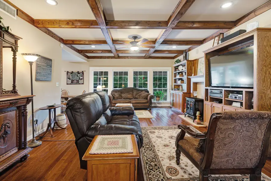 6150 Old Clarksville Road, Reno, TX 75462 - Image #2