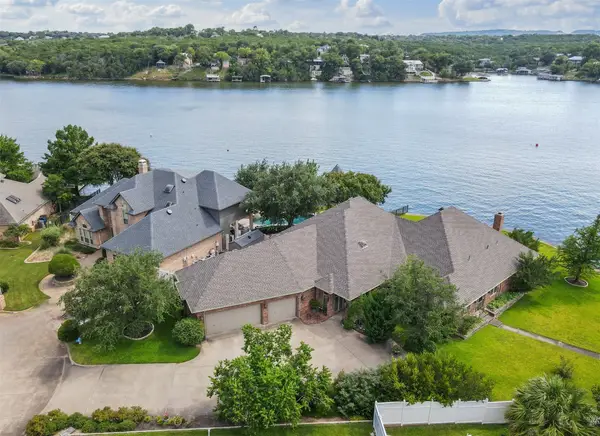 2306 Teal Place W, Granbury, TX 76048