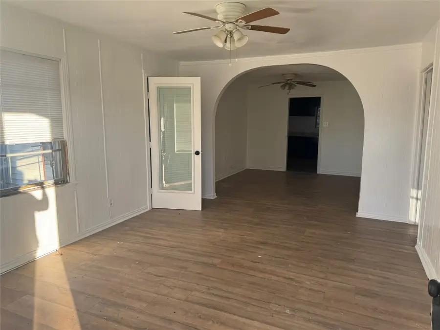 2952 Bardwell Avenue, Dallas, TX 75216 - Image #2