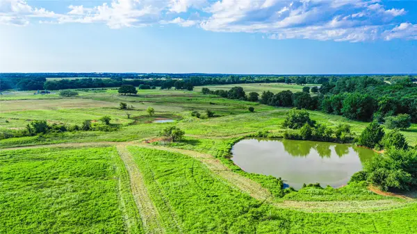 2215 Denver Road, Sunset, TX 76270