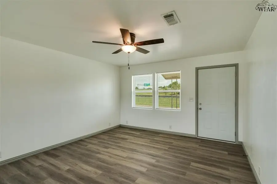 1600 Central Freeway, Wichita Falls, TX 76306 - Image #3