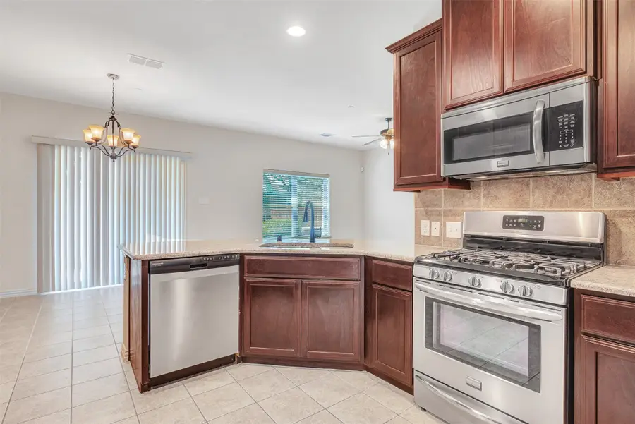 933 Brookville Court, Plano, TX 75074 - Image #3