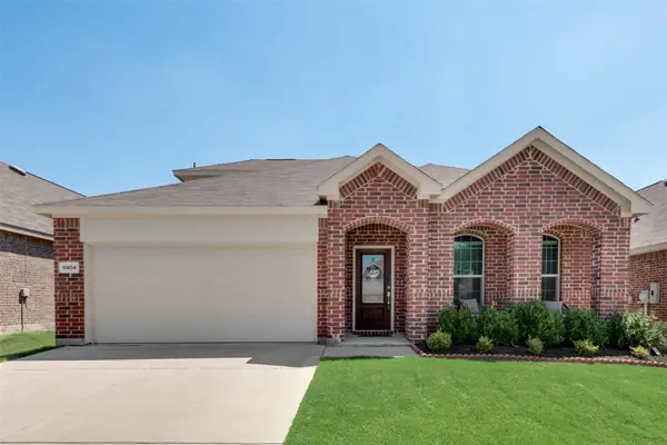 6904 Waterloo Lane, Fort Worth, TX 76179