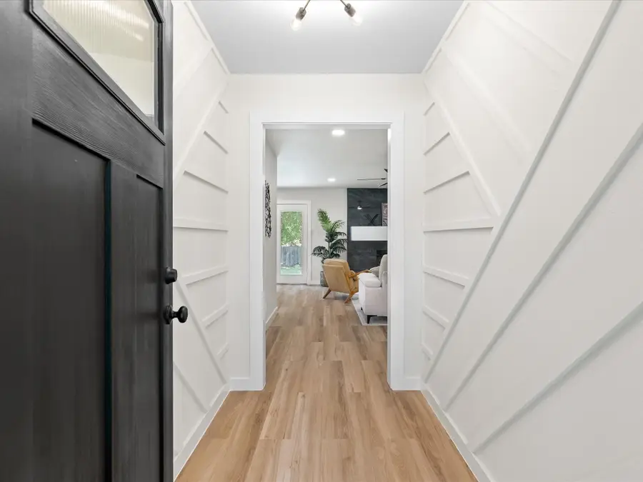 713 Hillside Drive, Sherman, TX 75090 - Image #2