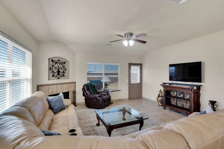 1805 Wood Duck Court, Midlothian, TX 76065 - Image #3