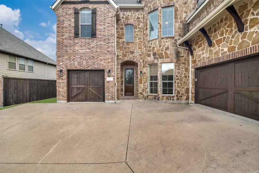 794 Featherstone Drive, Rockwall, TX 75087 - Image #2