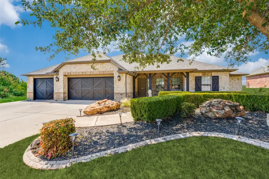 11029 Owl Creek Drive, Fort Worth, TX 76179 - Image #2