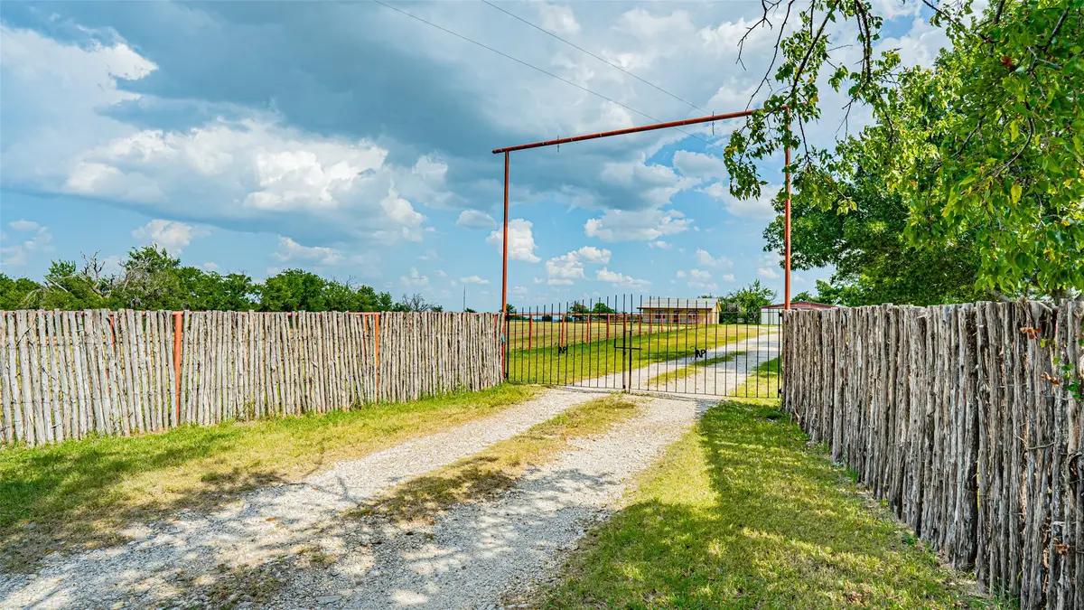 3891 County Road 351, Stephenville, TX 76401 - Image #1