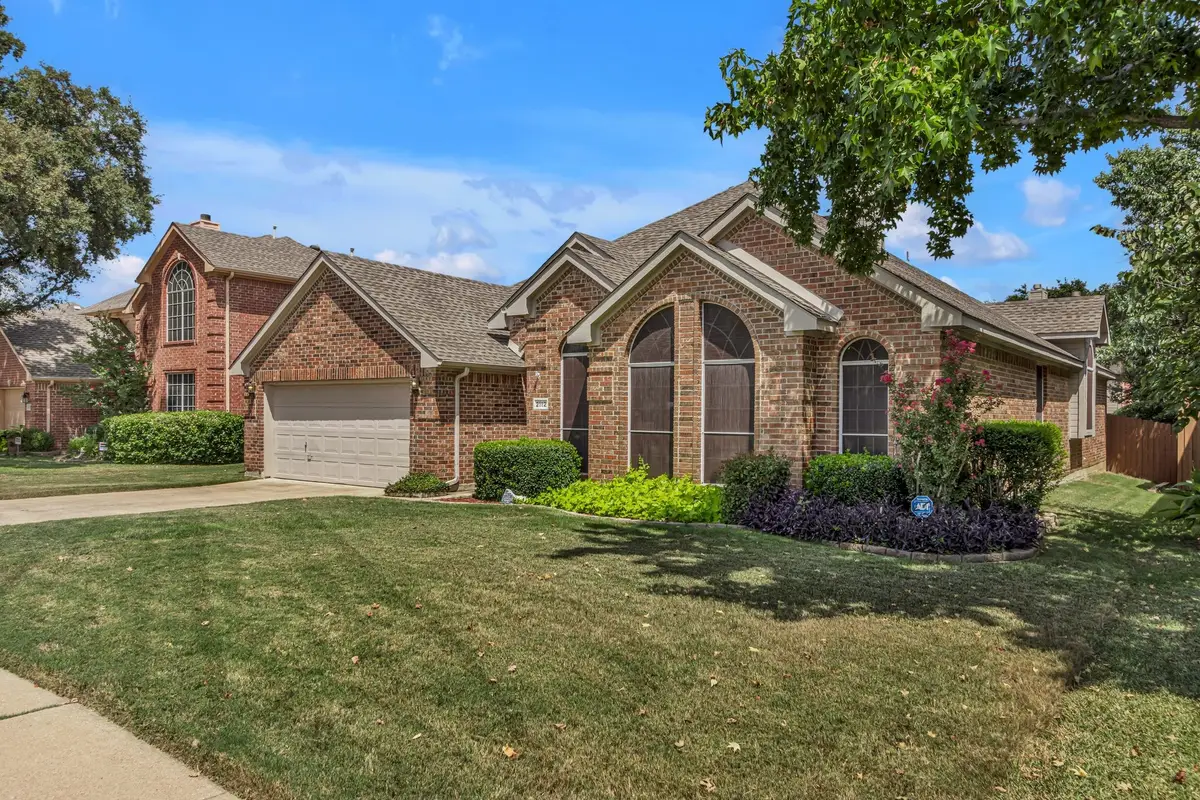 2112 Golden Arrow Drive, Flower Mound, TX 75028 - Image #1