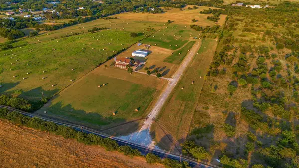 1810 Longbranch Road, Waxahachie, TX 76065