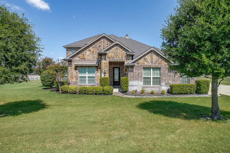 105 Legacy Downs Drive, Fort Worth, TX 76126 - Image #3
