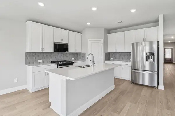 514 Midnight Oak Drive, McKinney, TX 75069