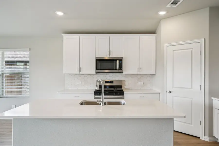 512 Midnight Oak Drive, McKinney, TX 75069 - Image #3