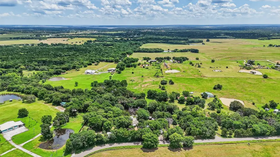 2869 Ranch Road, Whitesboro, TX 76273 - Image #2