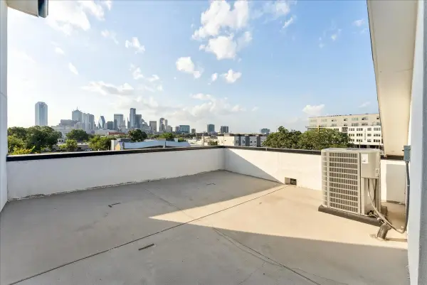 1512 Seegar Street #101, Dallas, TX 75215