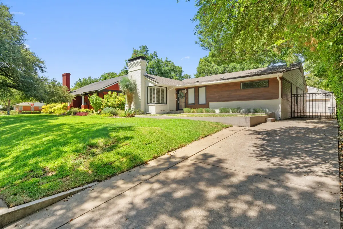 6215 Mccommas Boulevard, Dallas, TX 75214 - Image #1