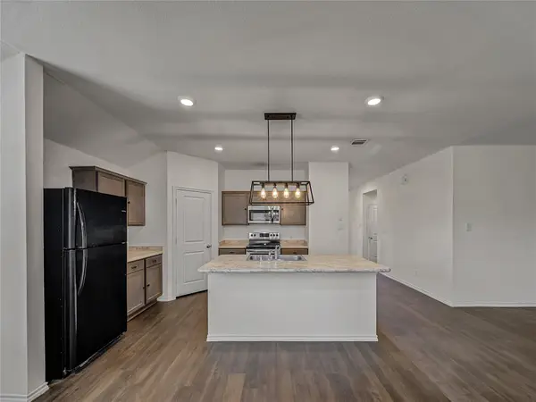 400 Wilson Way, Denton, TX 76207