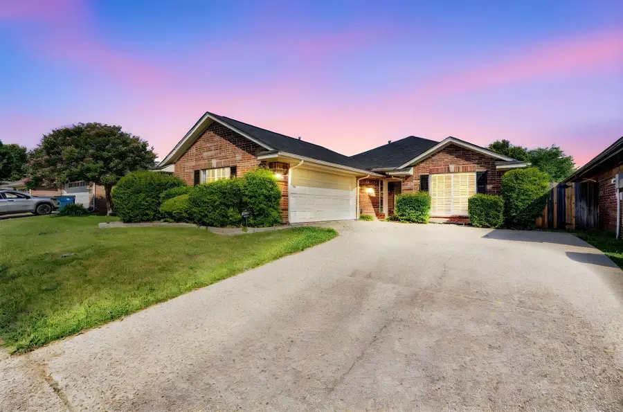 709 Azalea Trail, Waxahachie, TX 75165 - Image #2