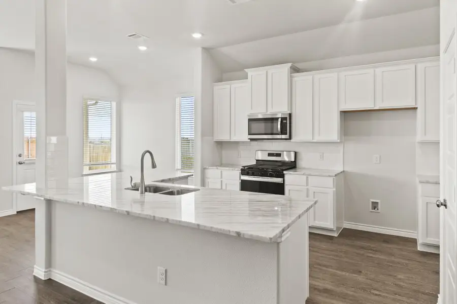 6925 Night Owl Lane, Fort Worth, TX 76036 - Image #3