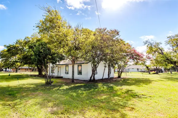 202 N Sycamore, Malone, TX 76660