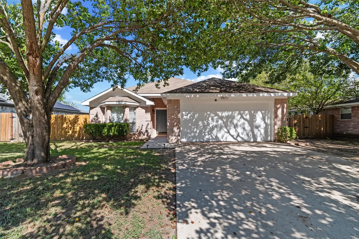 2722 Sunset Drive, Glenn Heights, TX 75154 - Image #1