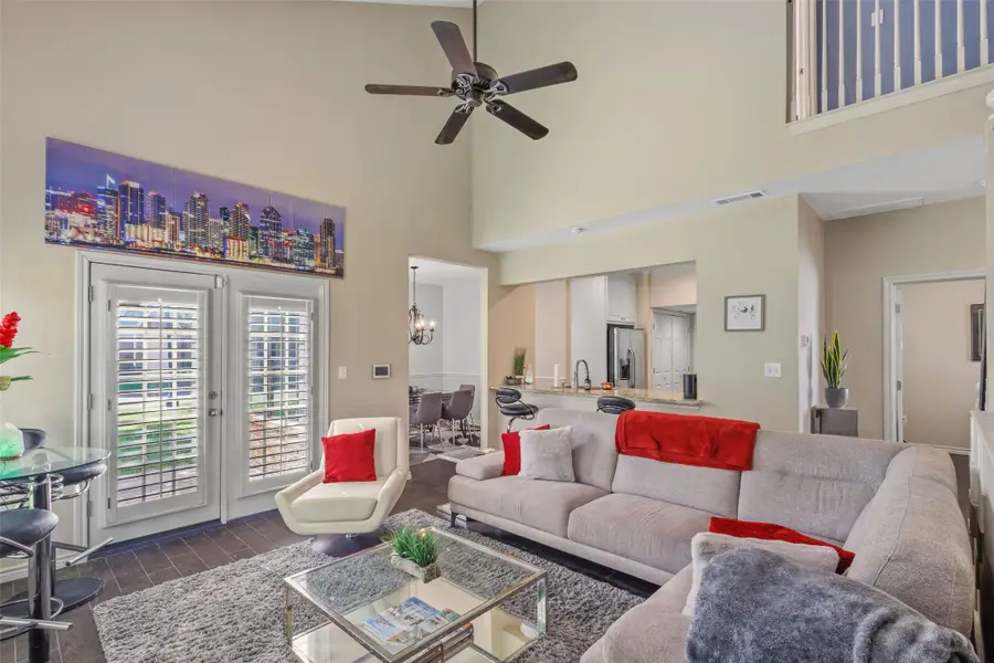 213 Cimarron Trail #2, Irving, TX 75063 - Image #3