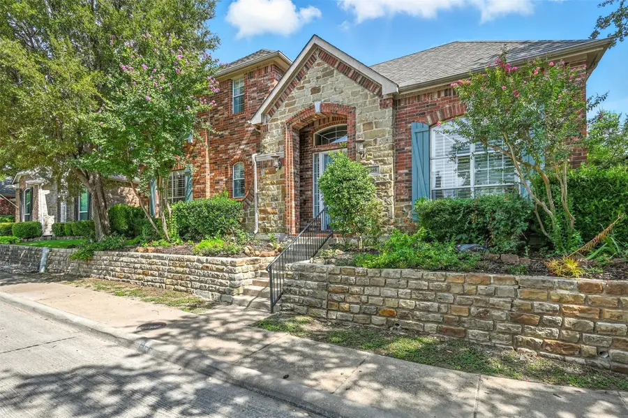 946 Briar Oaks Drive, Rockwall, TX 75087 - Image #3