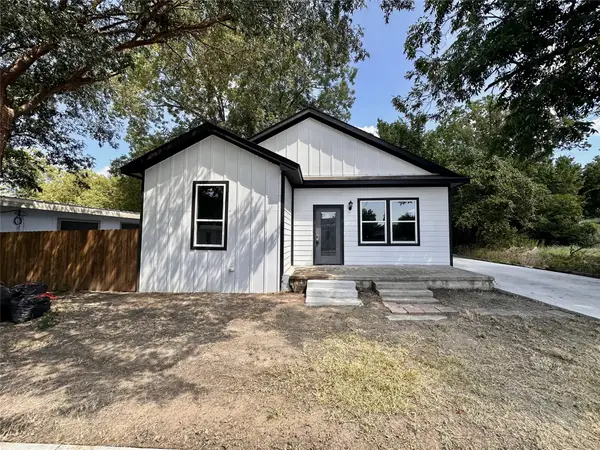 1007 E Broadway Street, Gainesville, TX 76240