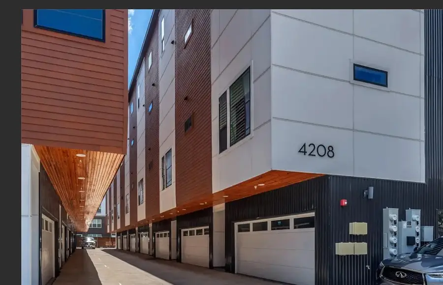 4208 Live Oak Street #104, Dallas, TX 75204 - Image #2