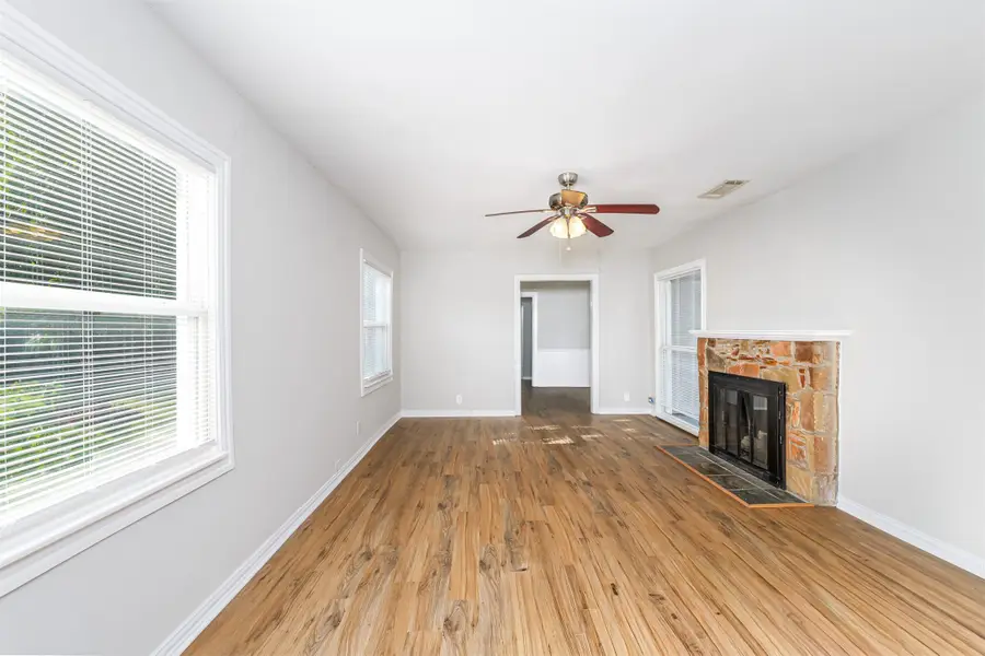 1924 N Edgewood Terrace, Fort Worth, TX 76103 - Image #3