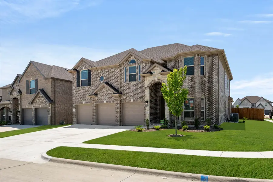 210 Tradd Street, Glenn Heights, TX 75154 - Image #2