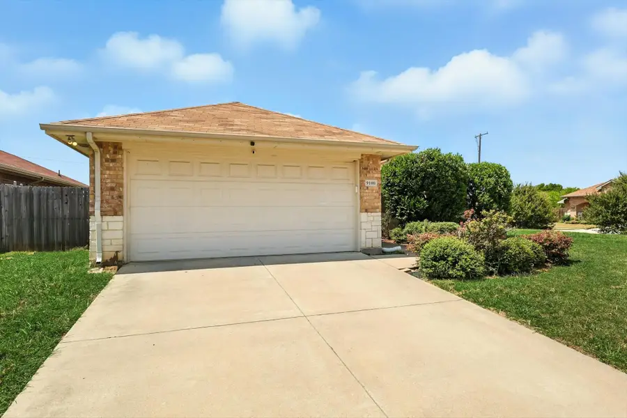 9100 Saint Barts Road, Fort Worth, TX 76123 - Image #3
