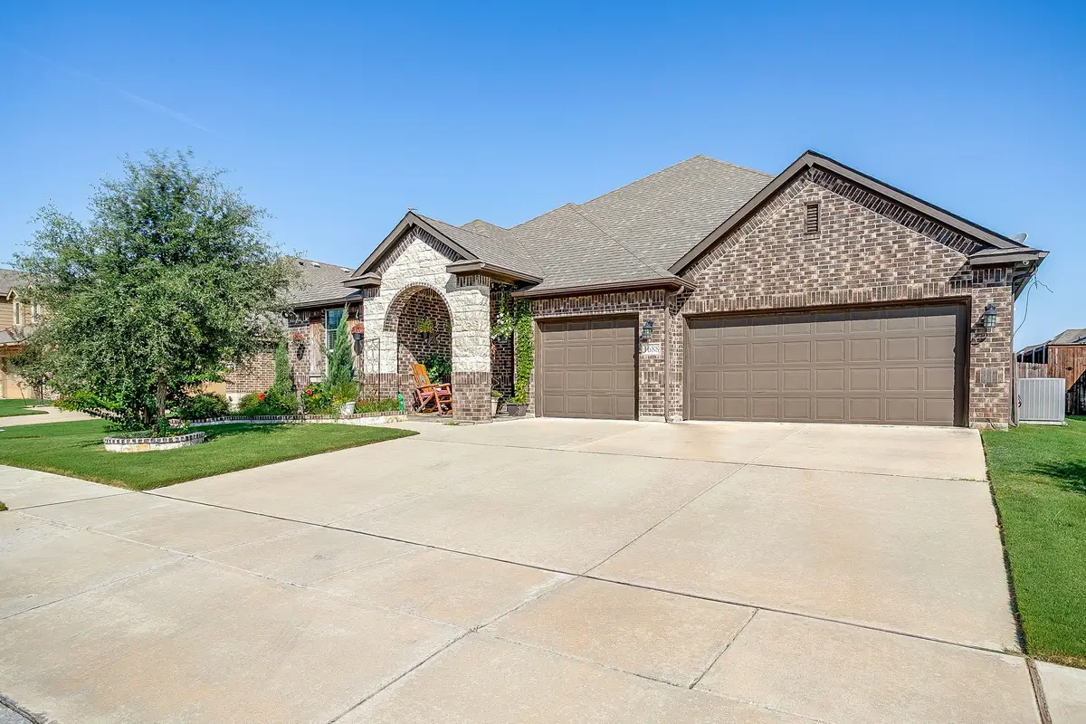 1688 Laramie Lane, Burleson, TX 76028 - Image #1
