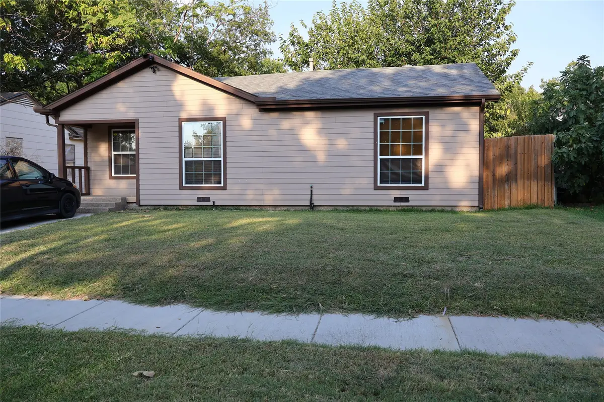 941 SW 4th Street, Grand Prairie, TX 75051 - Image #1