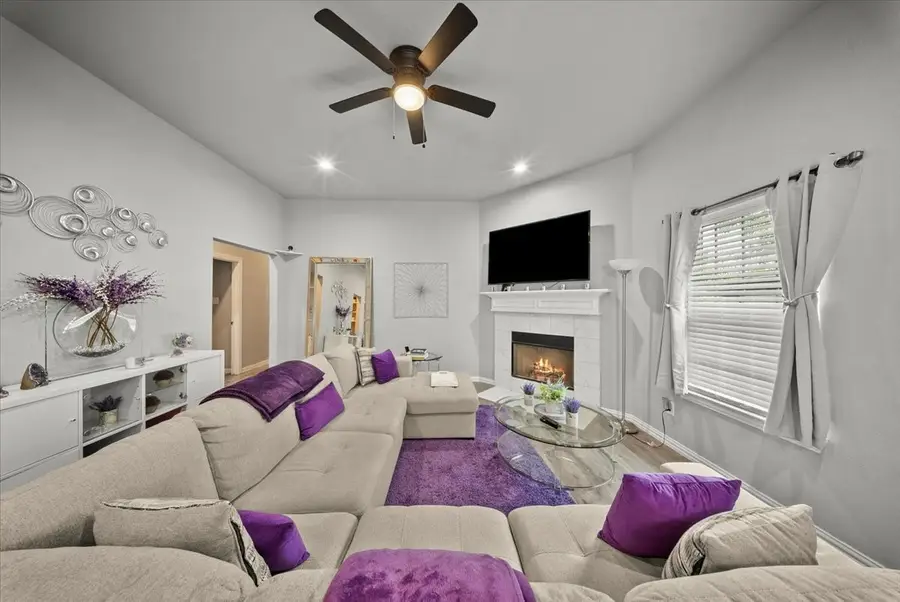 5312 Black Hawk Street, Dallas, TX 75212 - #2