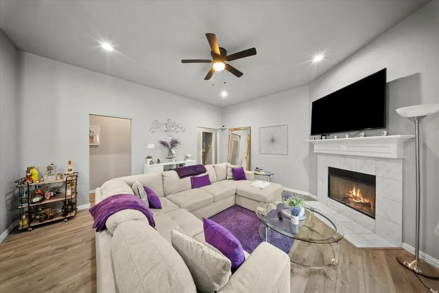 5312 Black Hawk Street, Dallas, TX 75212 - #3