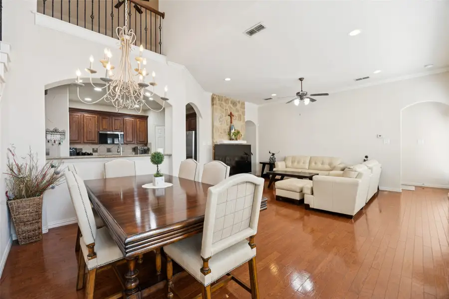 1057 Kaylie Street, Grand Prairie, TX 75052 - Image #3