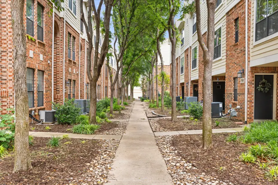 6059 Portrush Drive, Fort Worth, TX 76116 - Image #3