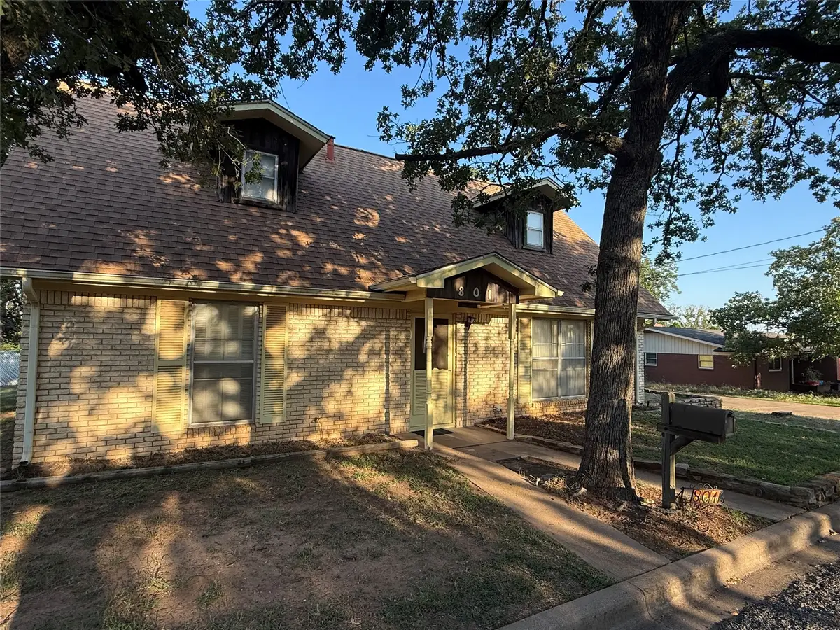801 NE 4th Avenue, Mineral Wells, TX 76067 - Image #1