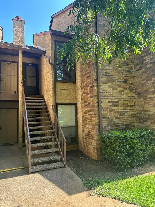 1908 Cloisters Drive #522, Arlington, TX 76011