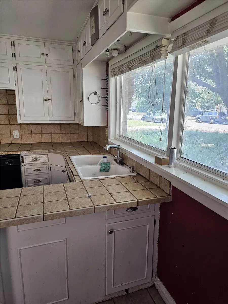 2215 Locust Street, Amarillo, TX 79109 - Image #2