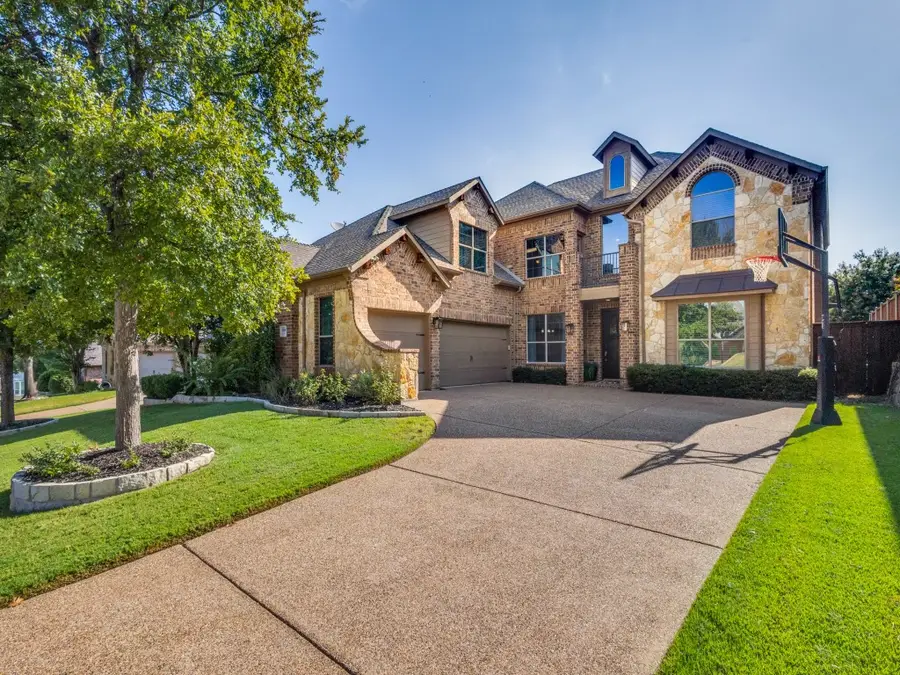 2806 Spring Oaks Drive, Highland Village, TX 75077 - Image #2