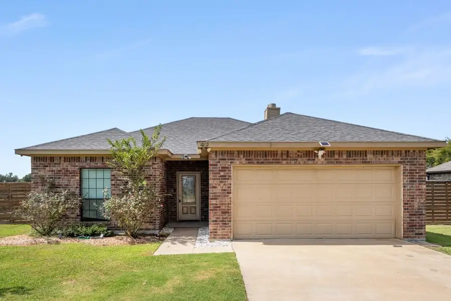 1002 Baker Lane, Mabank, TX 75147 - Image #2