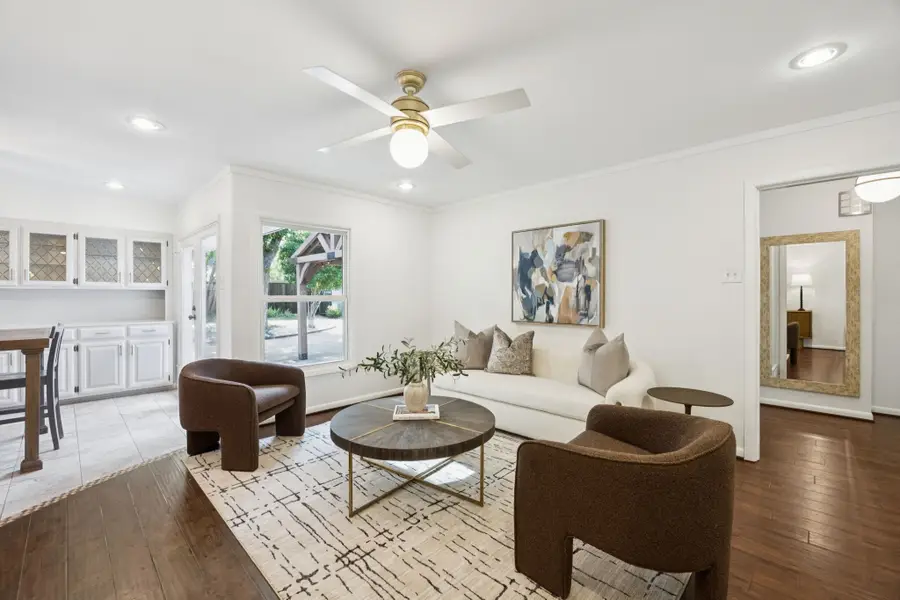 8642 Shagrock Lane, Dallas, TX 75238 - Image #3