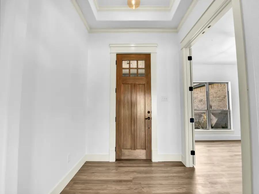 10016 Valley Oak Way, Springtown, TX 76082 - Image #3