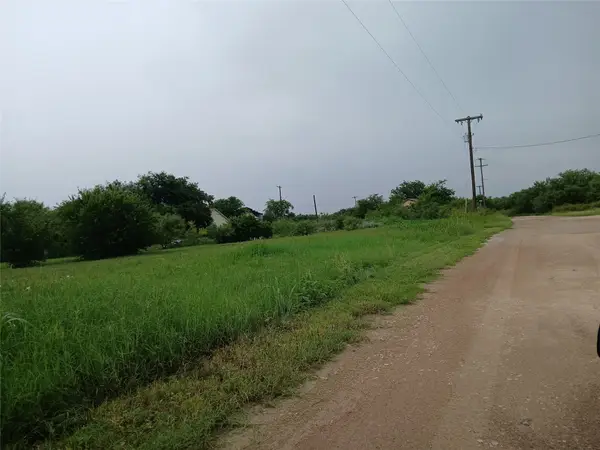 615 Overall Street, Coleman, TX 76834
