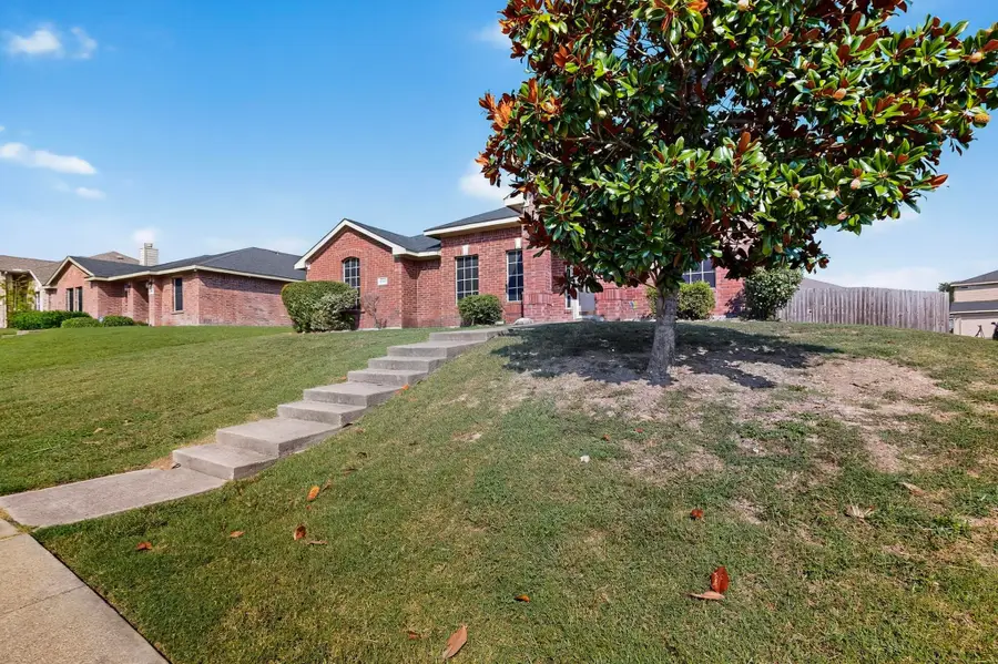 2039 Pecan Creek Drive, Mesquite, TX 75181 - Image #3
