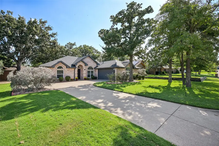 1264 Stonehill Court, Kennedale, TX 76060 - Image #2