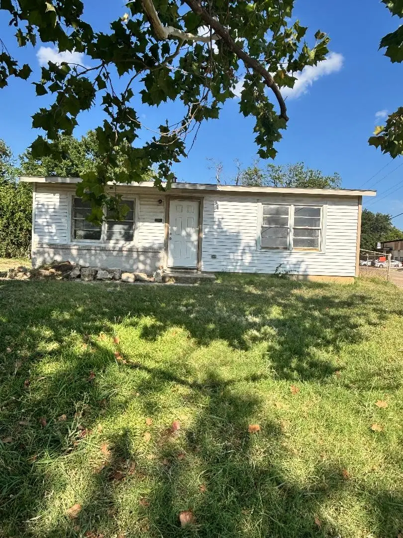 2321 Reginald Road, Fort Worth, TX 76112 - Image #1